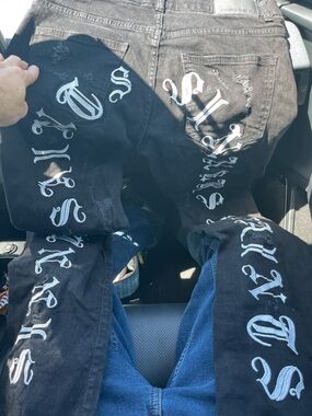 Men's Black Skinny Jeans with white Script